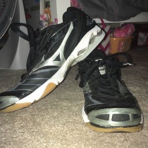 Mizuno Volleyball Court Shoes